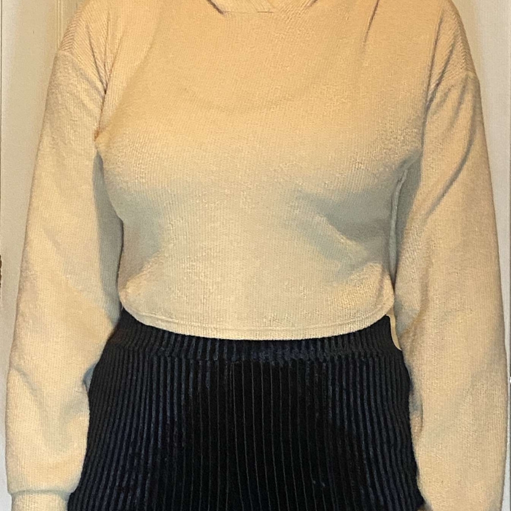Cropped sweater